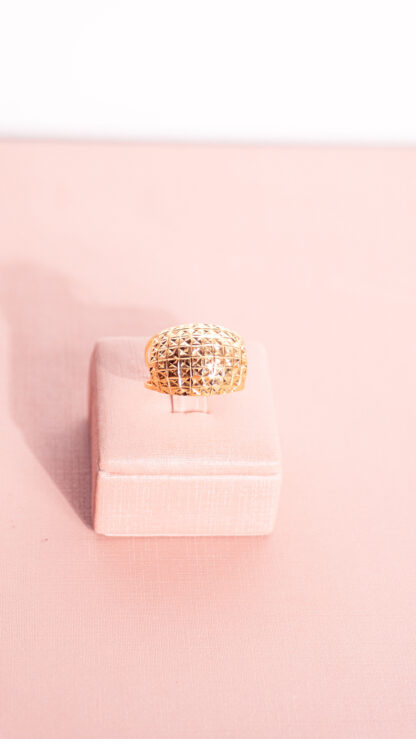 ANEL EM OURO COM FACE QUADRICULADA - Image 3
